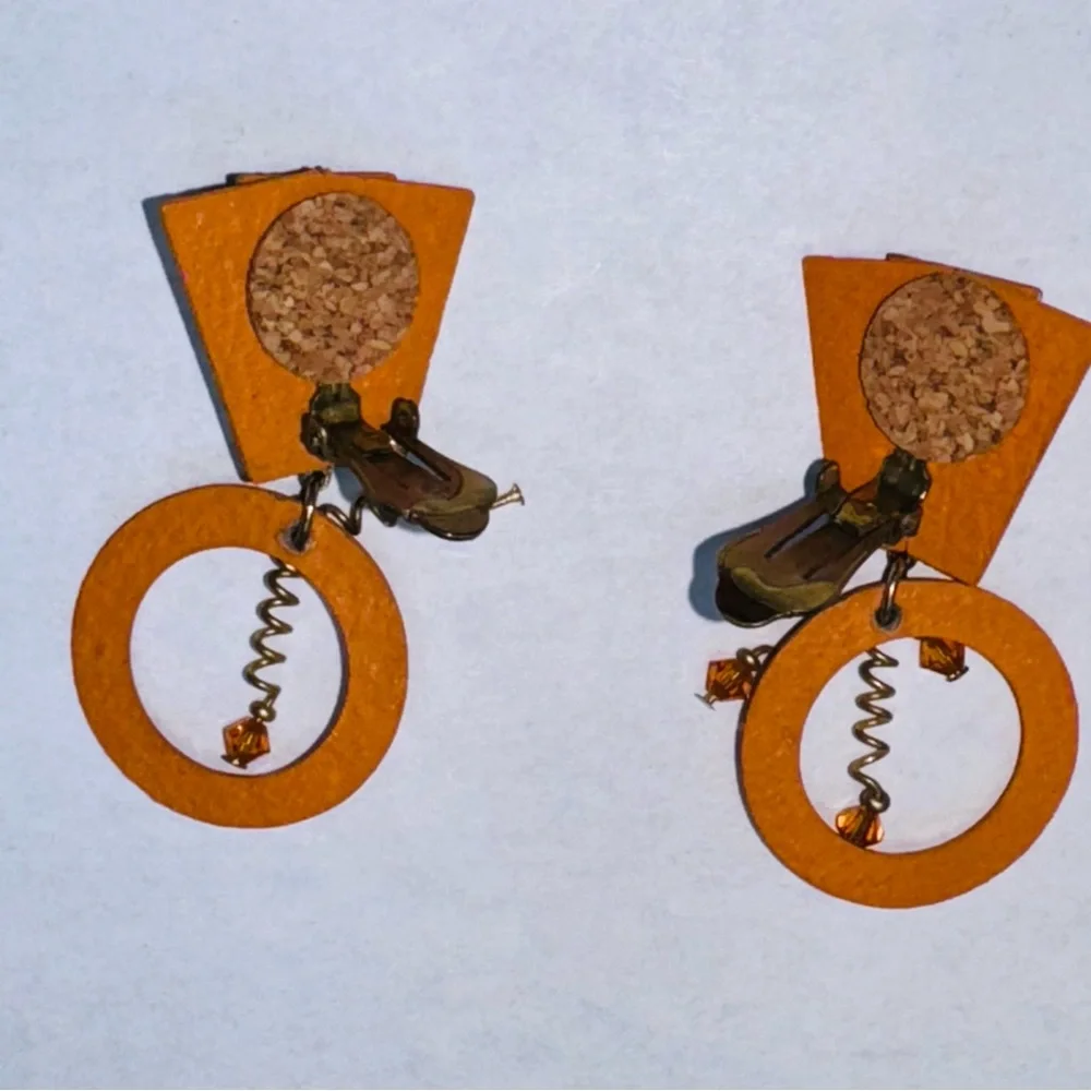 MAM VINTAGE RETRO 80’s CLIP ON EARRINGS ORANGE COLOR